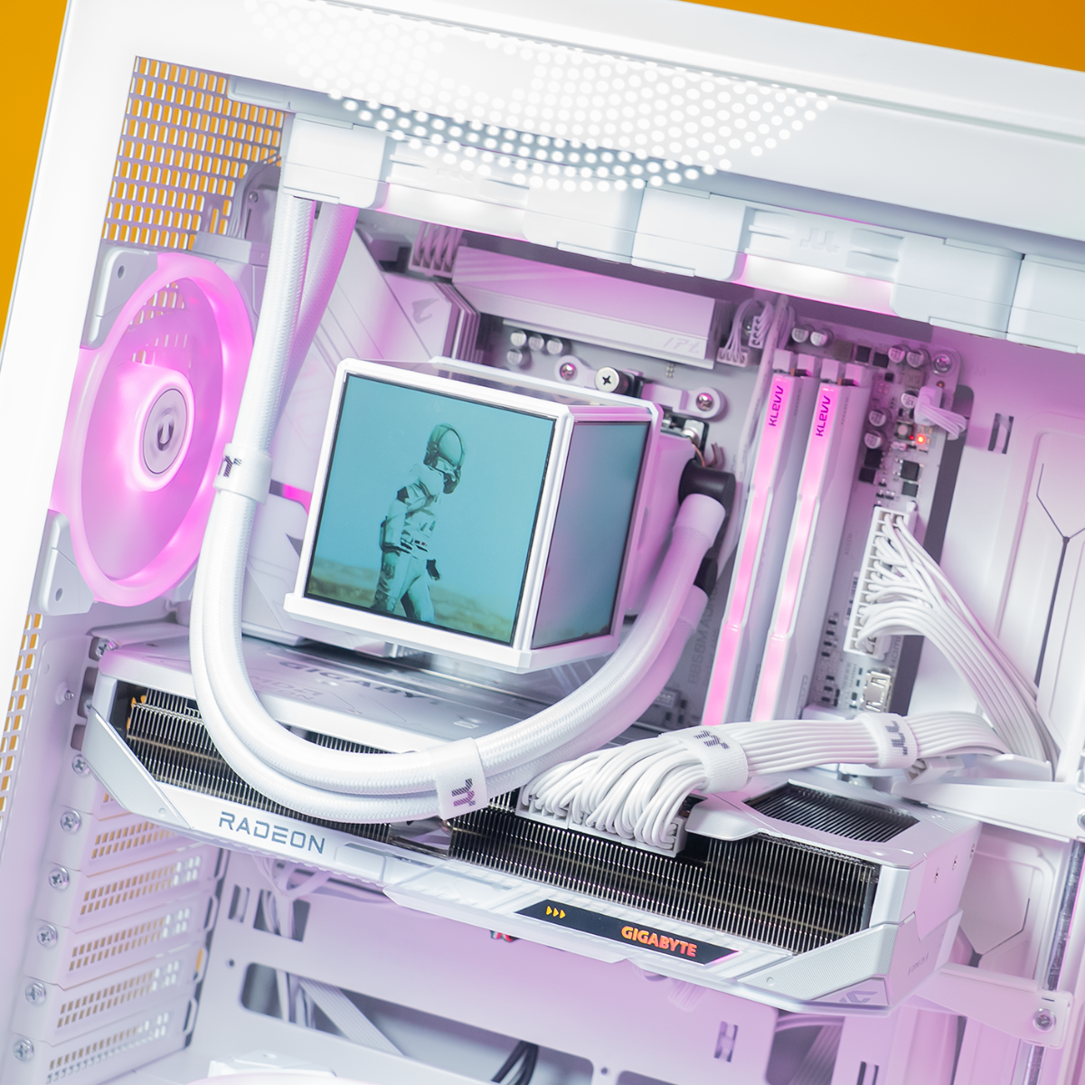 Mwave x Thermaltake View Ice Gaming PC - Ryzen 5 9600X / RX 9070 XT / Snow