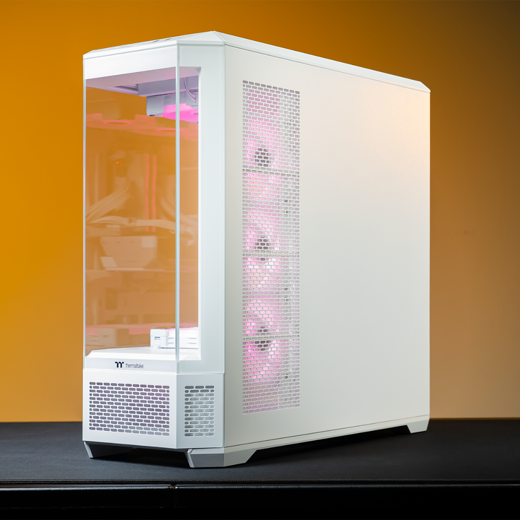 Mwave x Thermaltake View Ice Gaming PC - Ryzen 5 9600X / RX 9070 XT / Snow