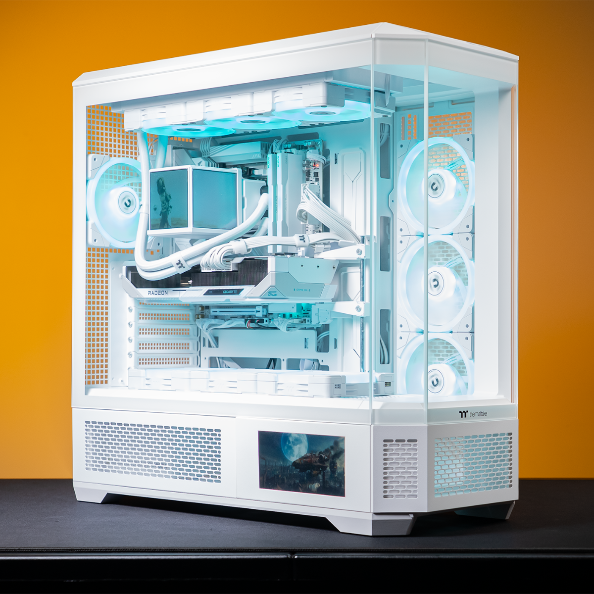 Mwave x Thermaltake View Ice Gaming PC - Ryzen 5 9600X / RX 9070 XT / Snow