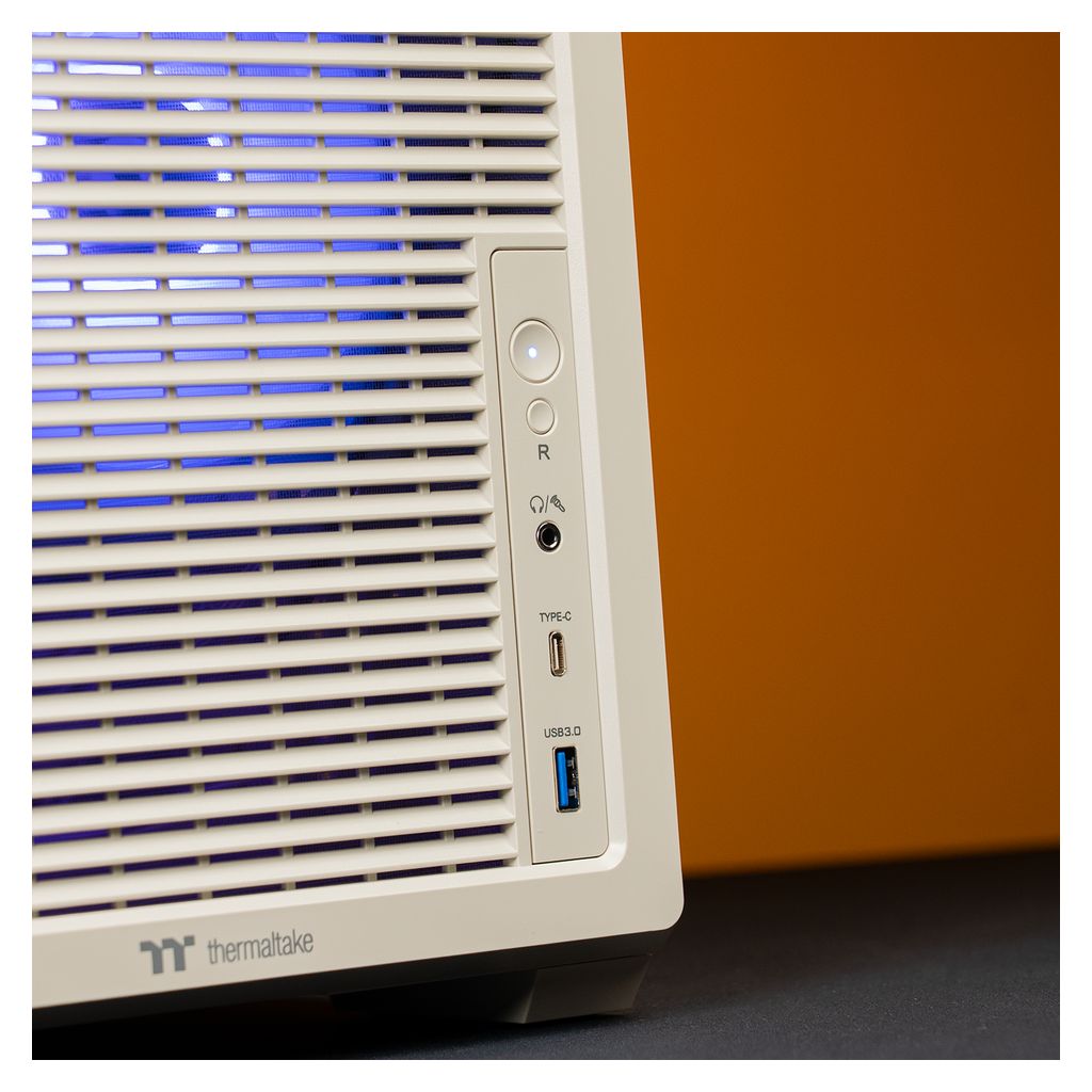 Mwave x Thermaltake Retro Elite Gaming PC - Ryzen 5 9600X / RX 9070 XT