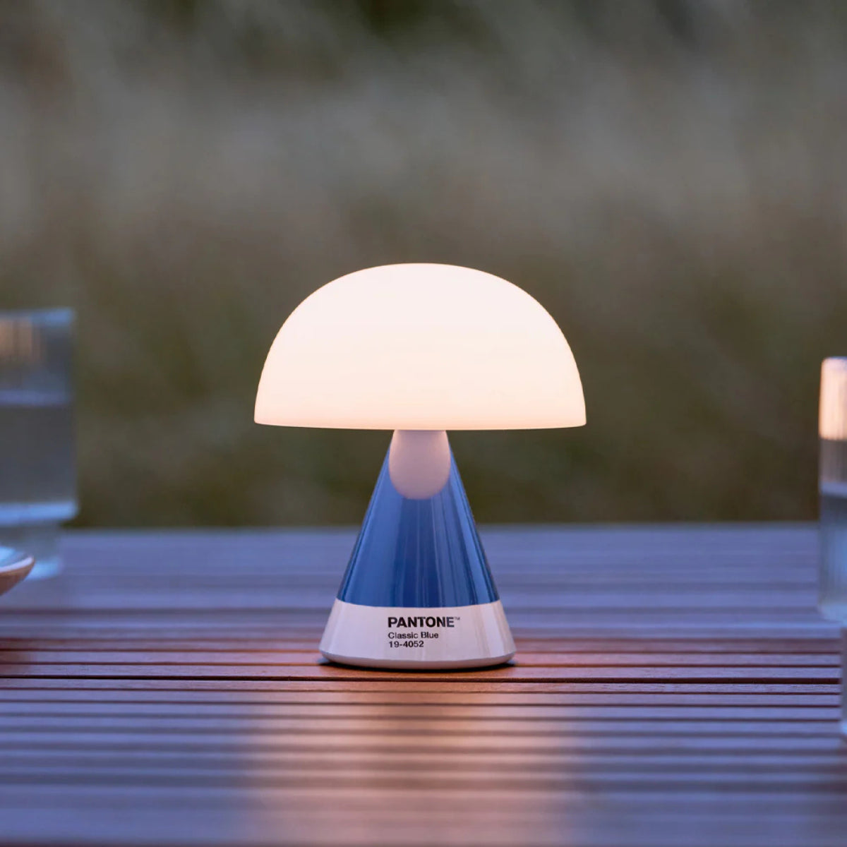 Lexon Mina M Medium Portable Led Lamp PANTONE - Classic Blue(LD-LH64PT-B) - 2