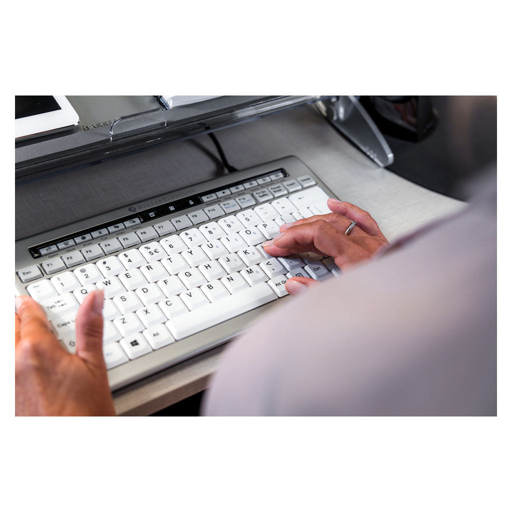 S-Board 840 Compact Keyboard(BNES840DUS) - 17